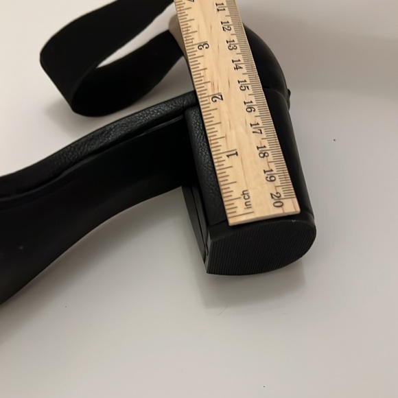 White Mountain Black Women's Sandals Size 8 - Picture 7 of 7